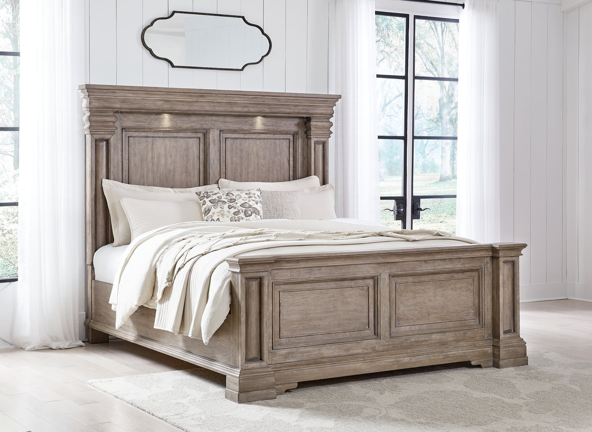 Blairhurst Light Grayish Brown King Panel Bed with Dresser and 2 Nightstands from Ashley - Luna Furniture