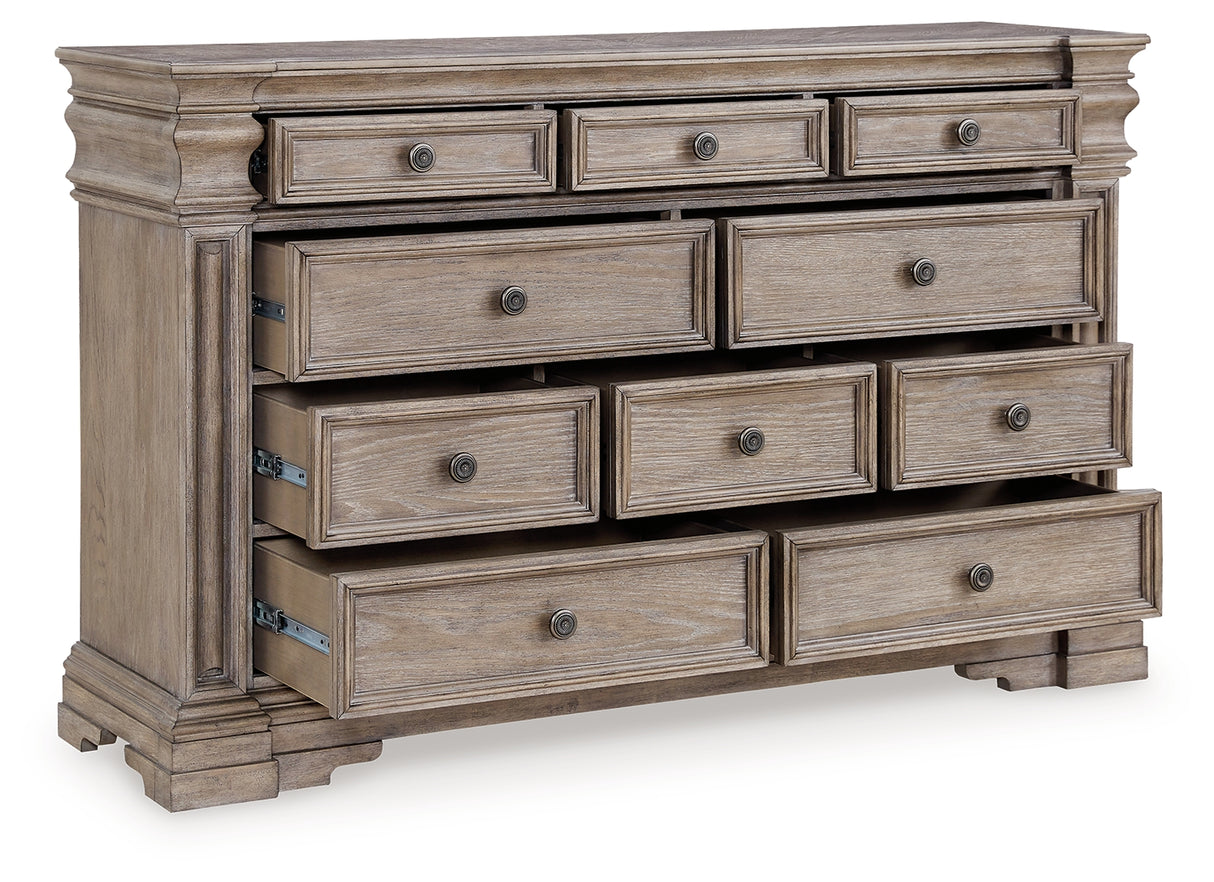 Blairhurst Light Grayish Brown King Panel Bed with Dresser and 2 Nightstands from Ashley - Luna Furniture