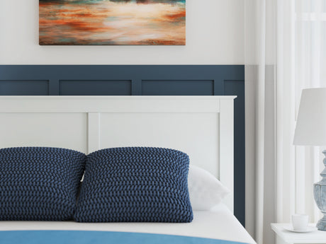 Bostwick Shoals Queen Panel Bed with Dresser and Nightstand in White from Ashley - Luna Furniture