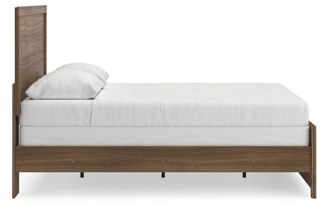 Broachmyn Auburn Queen Panel Bed from Ashley - Luna Furniture