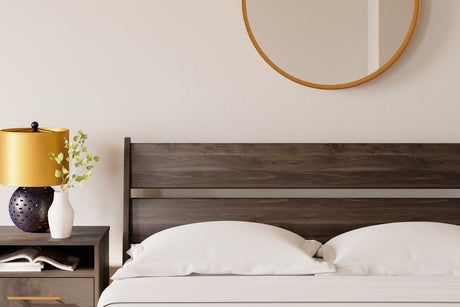 Calverson Mocha Full Panel Platform Bed with 2 Nightstands from Ashley Furniture - Luna Furniture