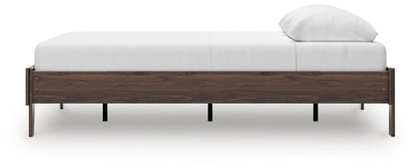 Calverson Mocha Queen Platform Bed with Dresser and 2 Nightstands from Ashley Furniture - Luna Furniture