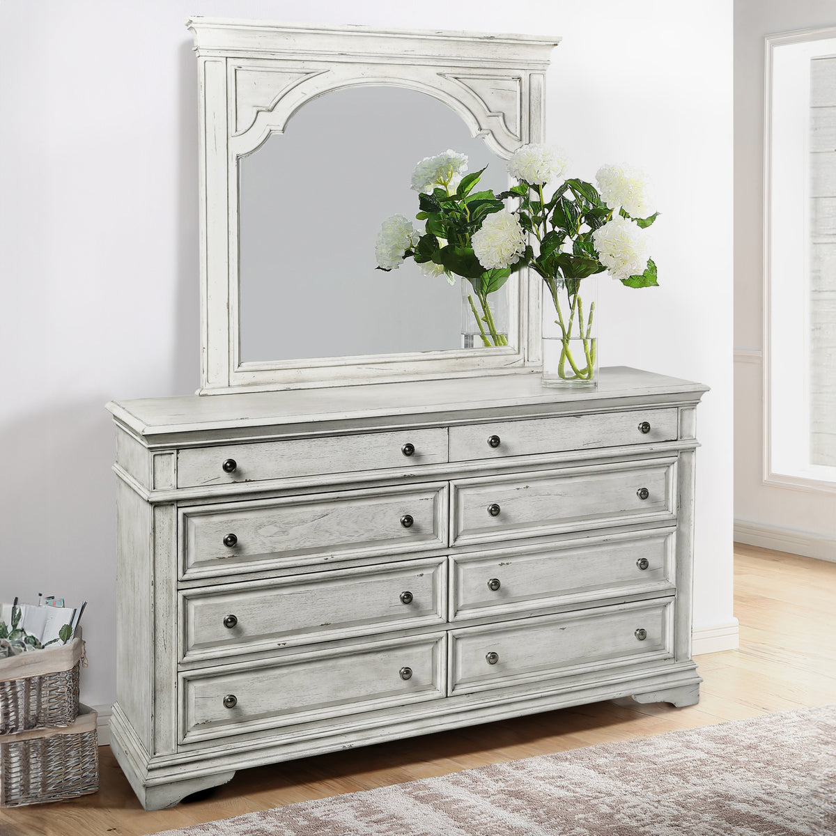 Highland Park Cathedral White 4-Piece Queen Bedroom Set (Queen Bed/DR/MR/NS) from Steve Silver - Luna Furniture