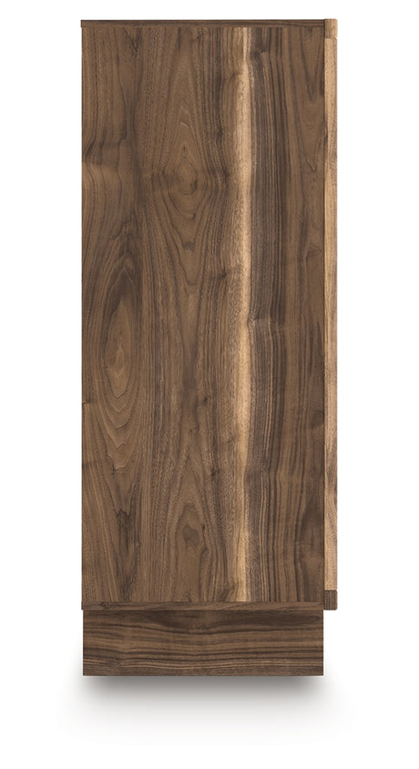 Chirason Brown Wide Chest from Ashley - Luna Furniture