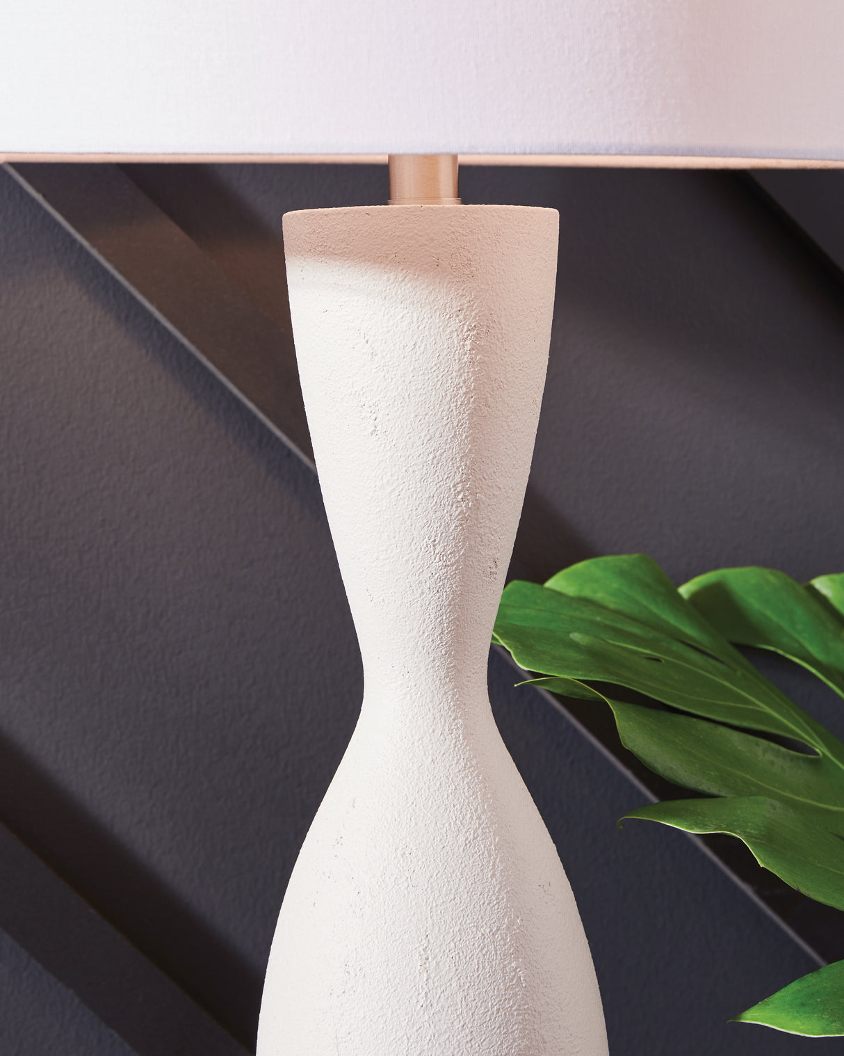 Davinford White Table Lamp from Ashley - Luna Furniture