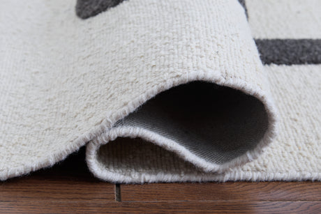 Davismour Ivory/Taupe/Charcoal Medium Rug from Ashley - Luna Furniture