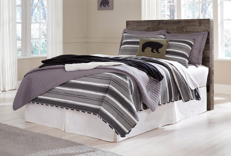 Derekson Full Panel Headboard Bed with Mirrored Dresser, Chest and Nightstand in Multi Gray from Ashley - Luna Furniture