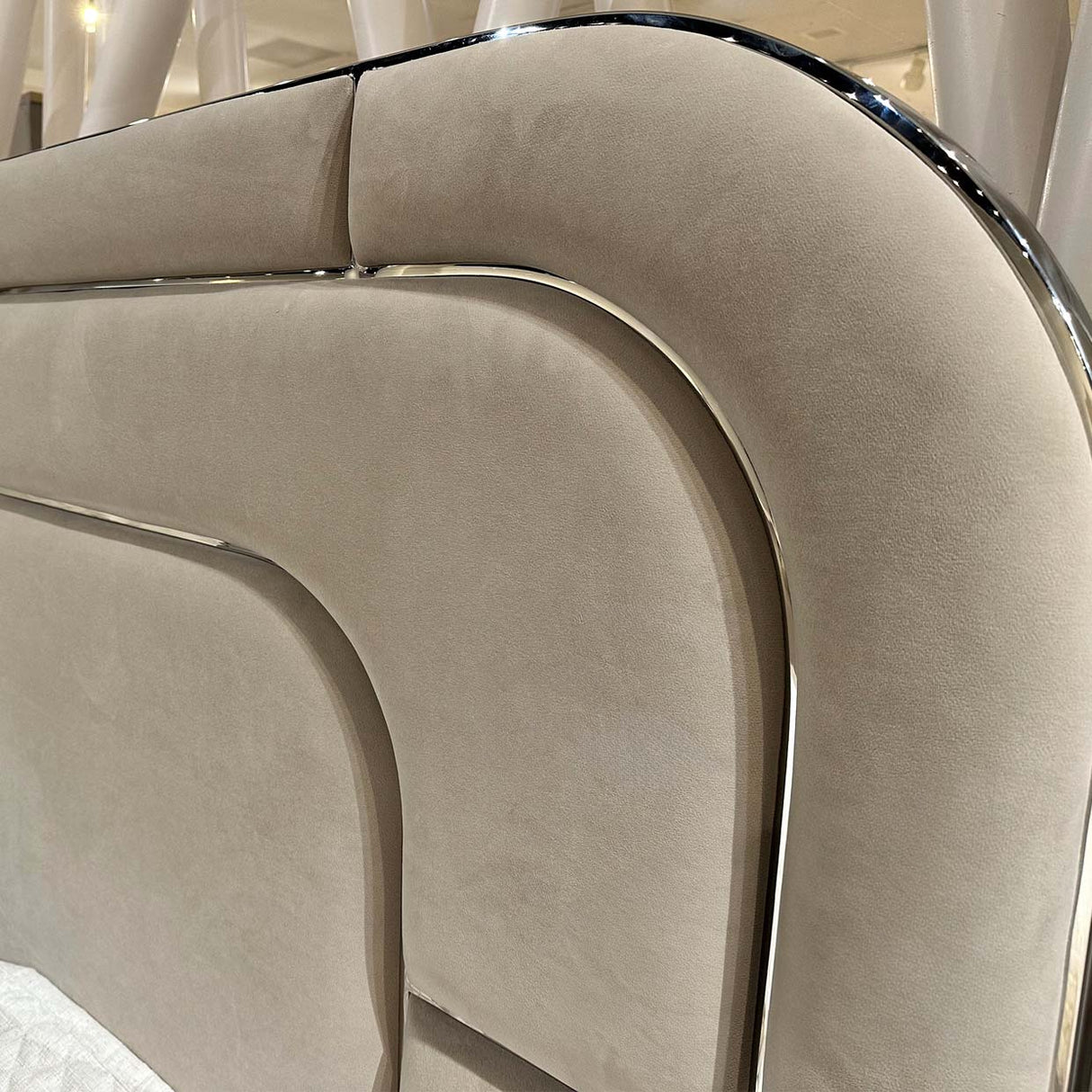 Decorative Orchid Bed Orchid King Lift Up Storage Bed from Michael Amini - Luna Furniture