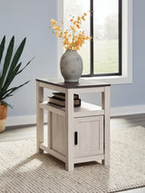 Fendenmore Two-tone Chairside End Table from Ashley - Luna Furniture