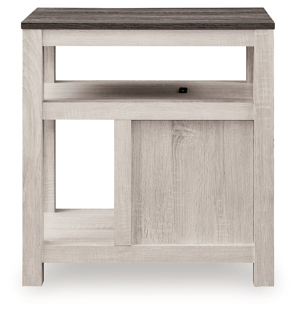 Fendenmore Two-tone Chairside End Table from Ashley - Luna Furniture