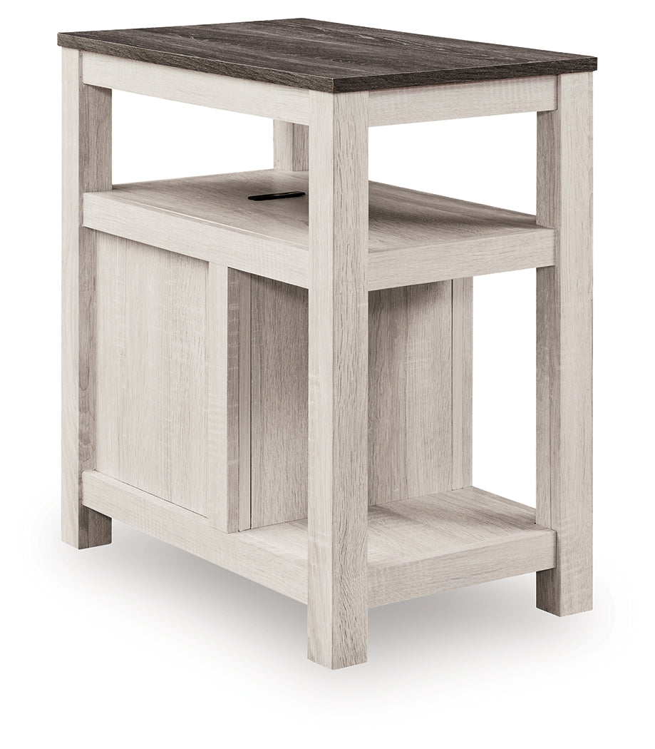 Fendenmore Two-tone Chairside End Table from Ashley - Luna Furniture