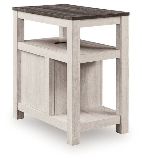 Fendenmore Two-tone Chairside End Table from Ashley - Luna Furniture