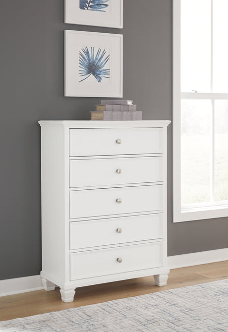 Fortman Full Panel Bed with Mirrored Dresser, Chest and 2 Nightstands in White from Ashley - Luna Furniture