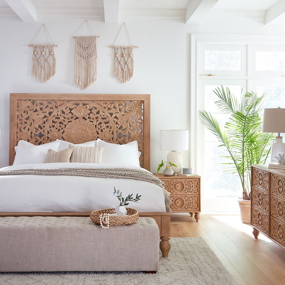 Taj Queen Bed in Hand Carved Whitewash from Home Trends & Design - Luna Furniture