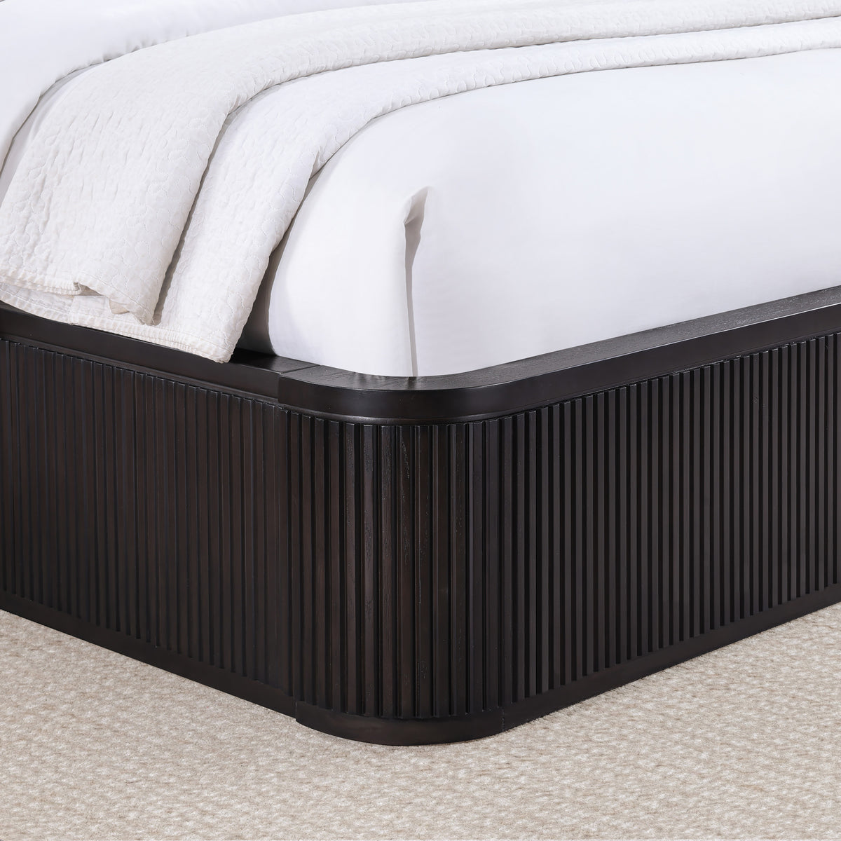 Henry Reeded King Bed, Espresso Finish from Steve Silver - Luna Furniture