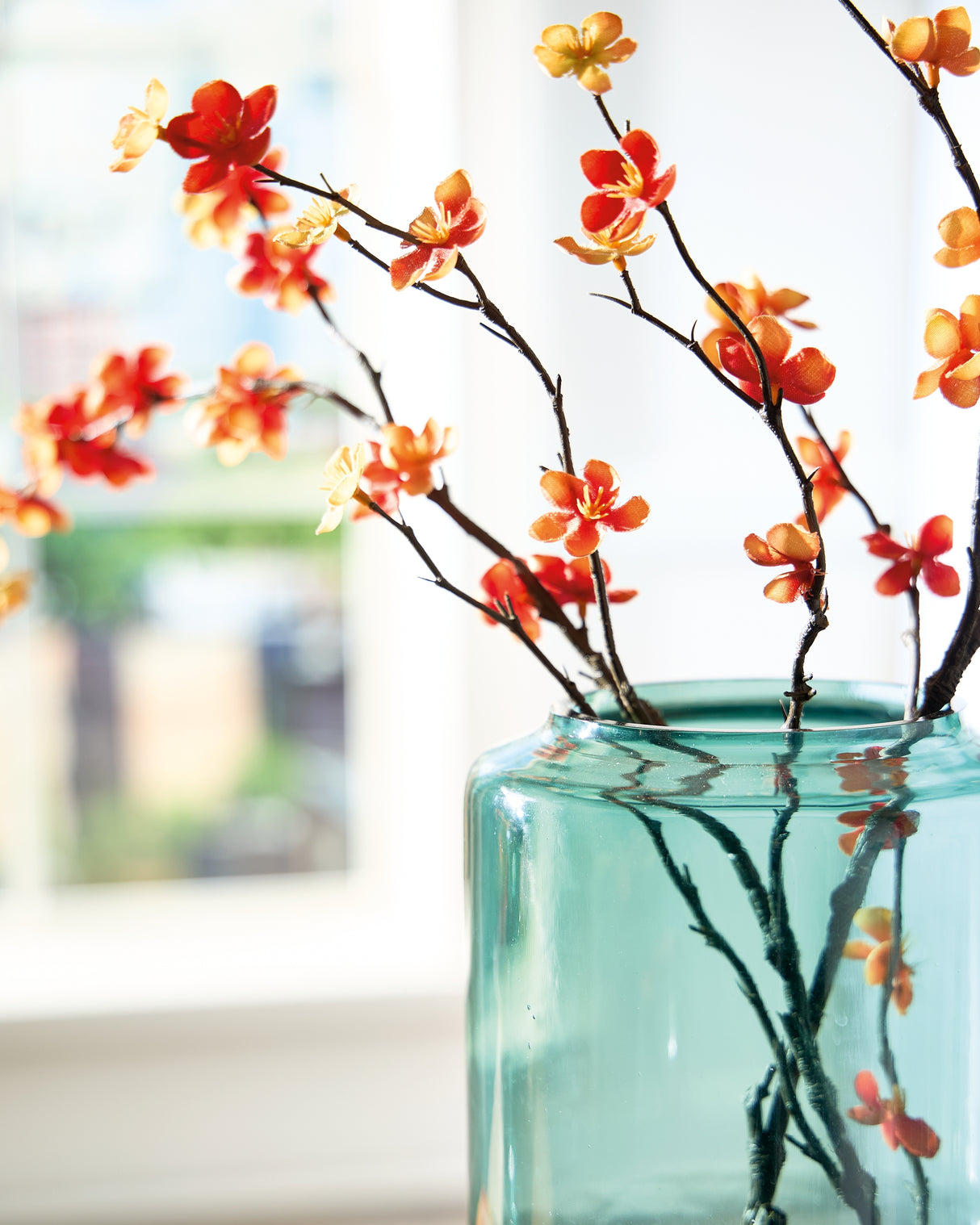 Inisland Teal Vase from Ashley Furniture - Luna Furniture