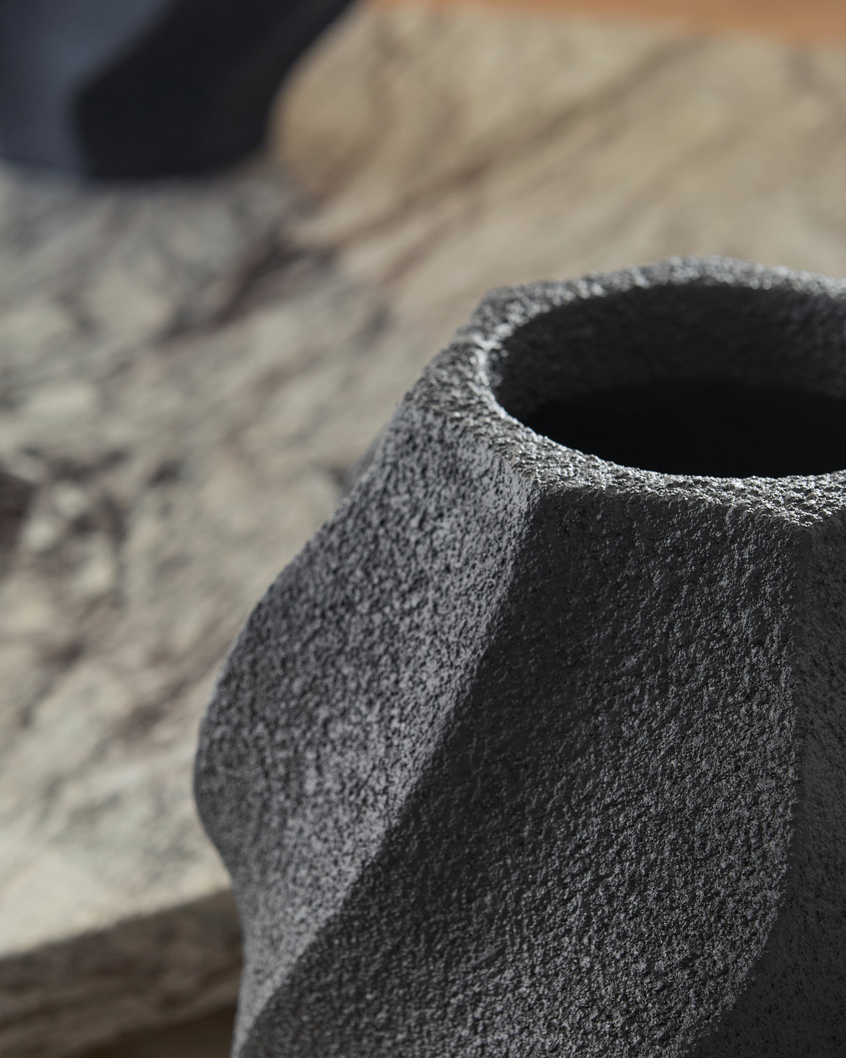 Judworth Black Vase from Ashley Furniture - Luna Furniture