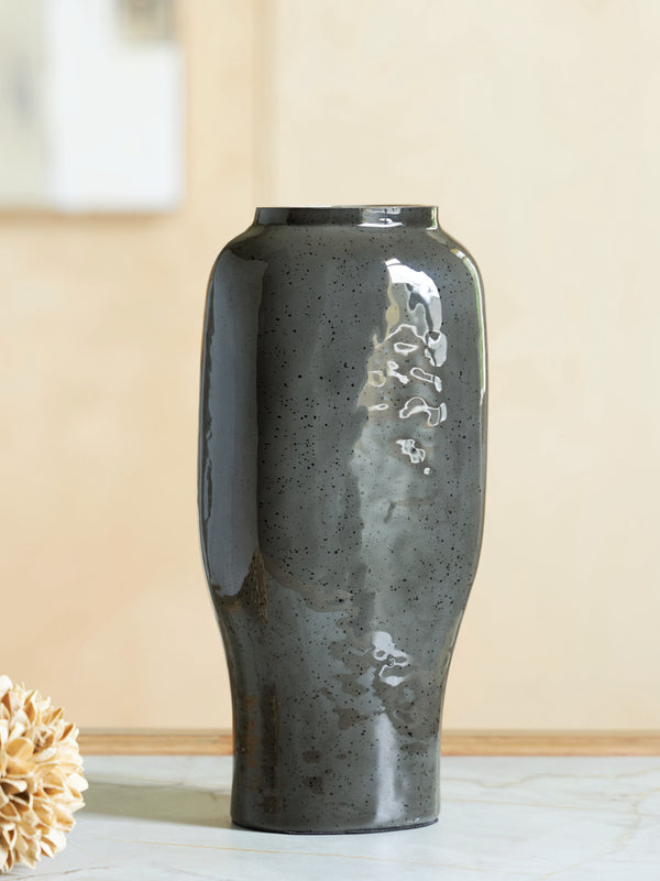 Kierlain Gray/Black Vase
