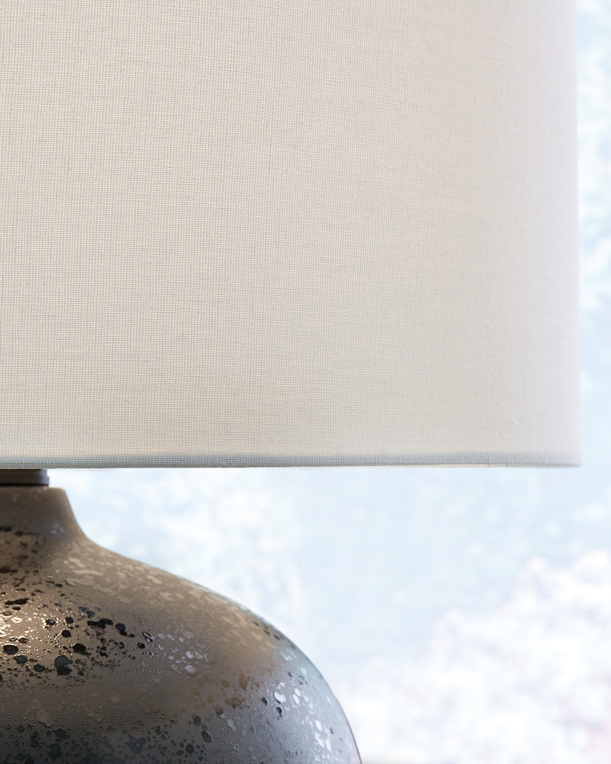 Ladstow 2-Piece Table Lamp Set in Black from Ashley - Luna Furniture