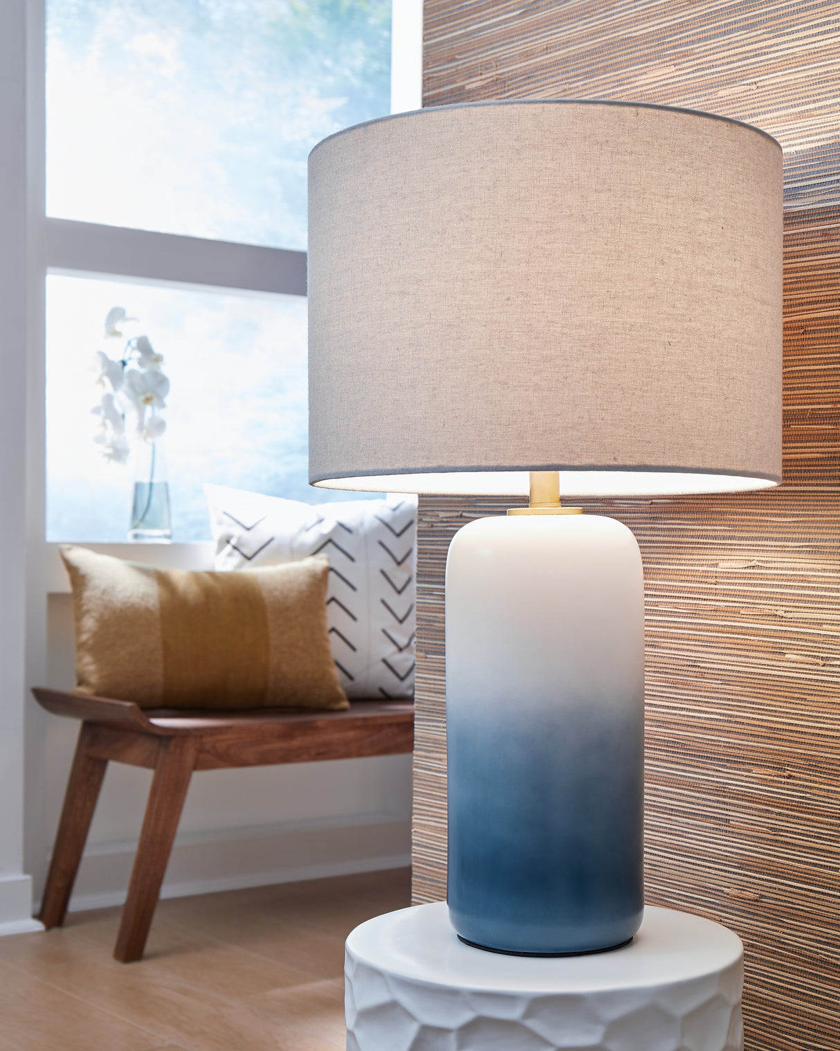 Lemrich 2-Piece Table Lamp Set in White/Teal from Ashley - Luna Furniture