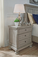 Lettner Light Gray California King Panel Bed, Dresser, Chest and 2 Nightstands from Ashley - Luna Furniture