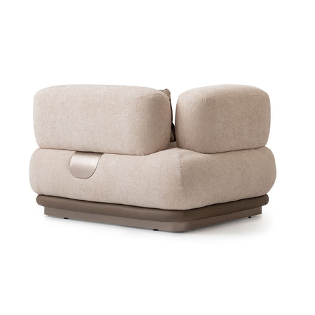 Bristol Point Saddle Brown Laf Chair Saddle Brown from Michael Amini - Luna Furniture
