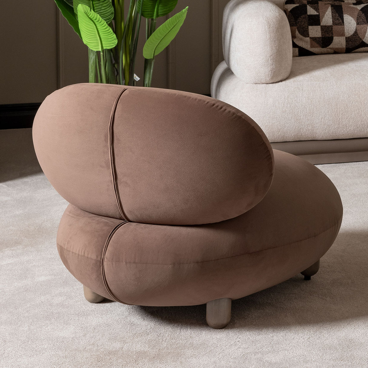 Bristol Point Saddle Brown Accent Chair Saddle Brown from Michael Amini - Luna Furniture