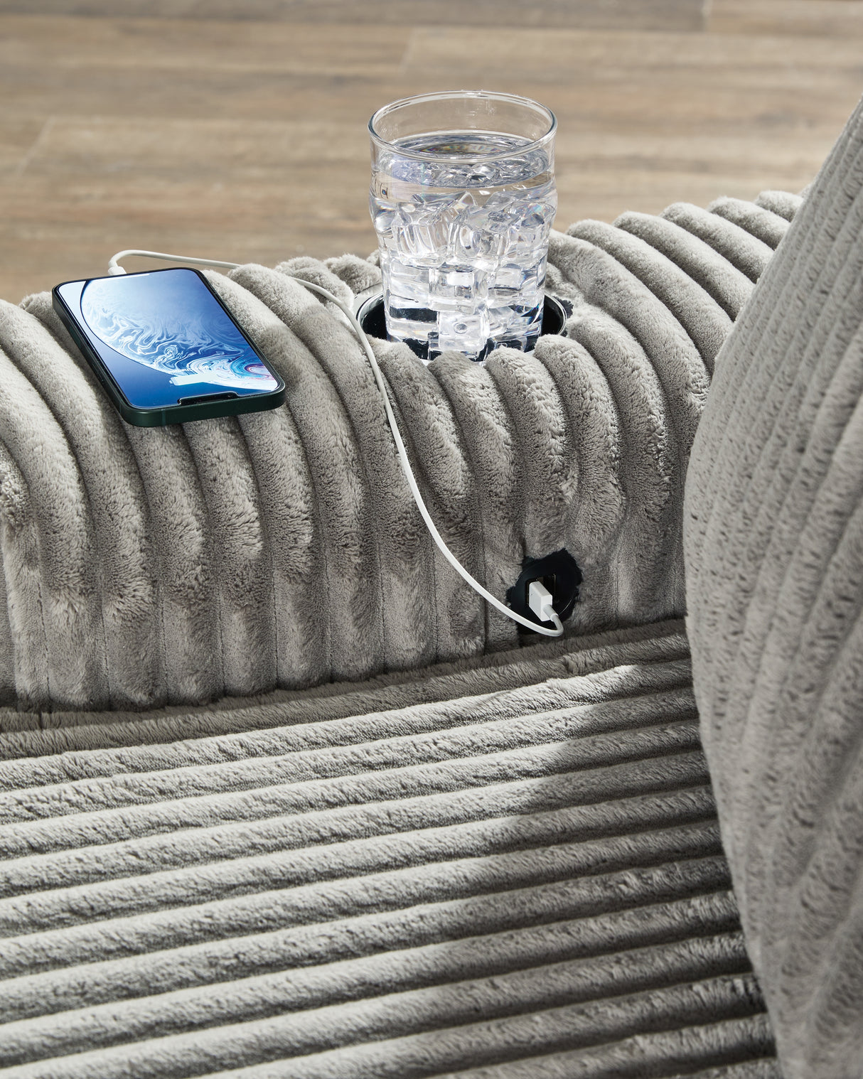 Lindyn Fog Chaise from Ashley - Luna Furniture