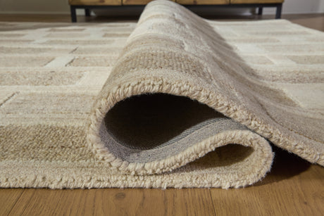 Lisgrove Tan/Brown/White Medium Rug from Ashley Furniture - Luna Furniture