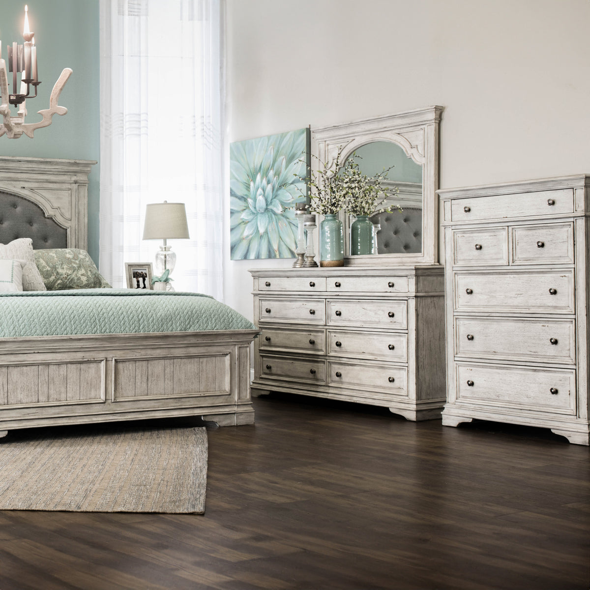 Highland Park Cathedral White Chest from Steve Silver - Luna Furniture