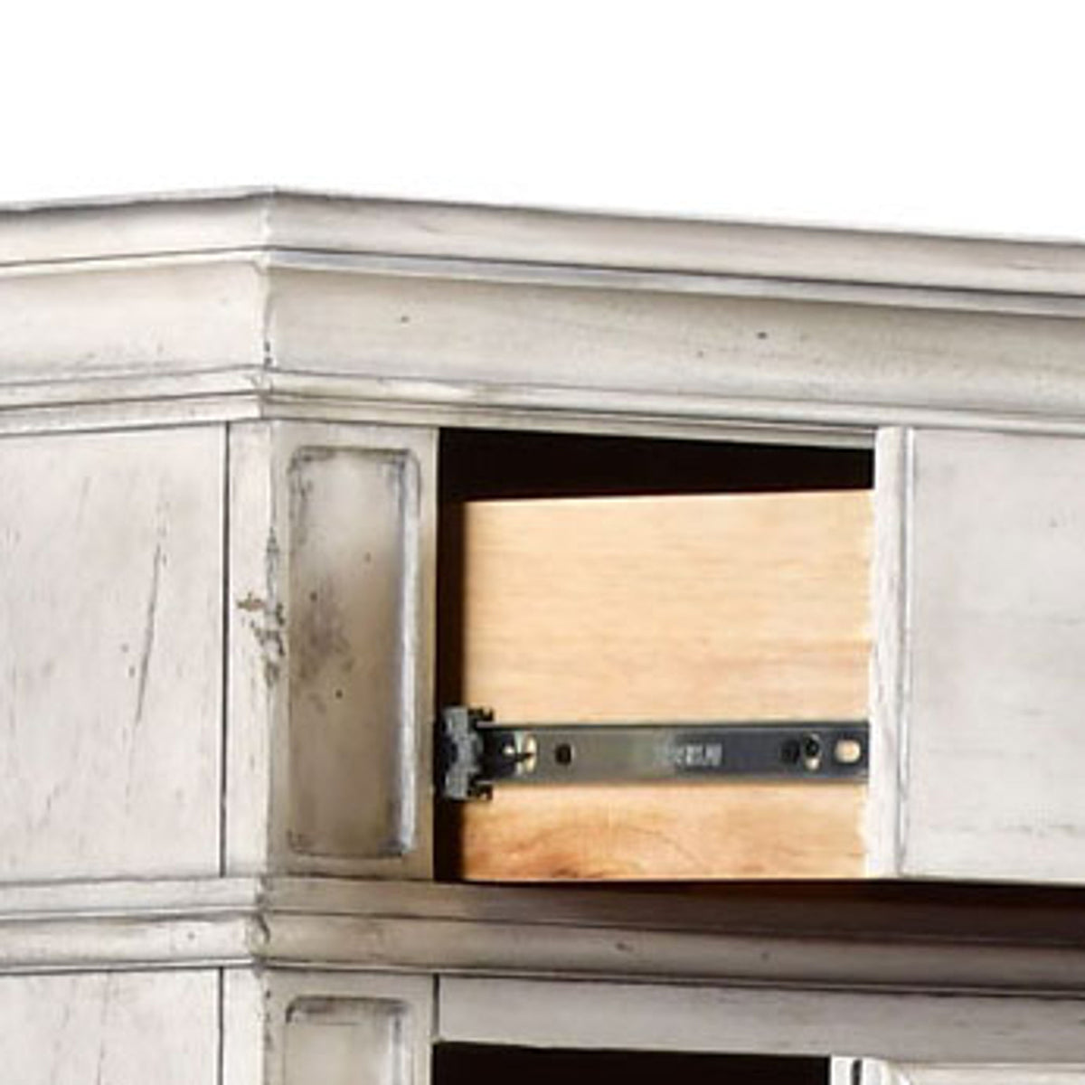 Highland Park Cathedral White Chest from Steve Silver - Luna Furniture