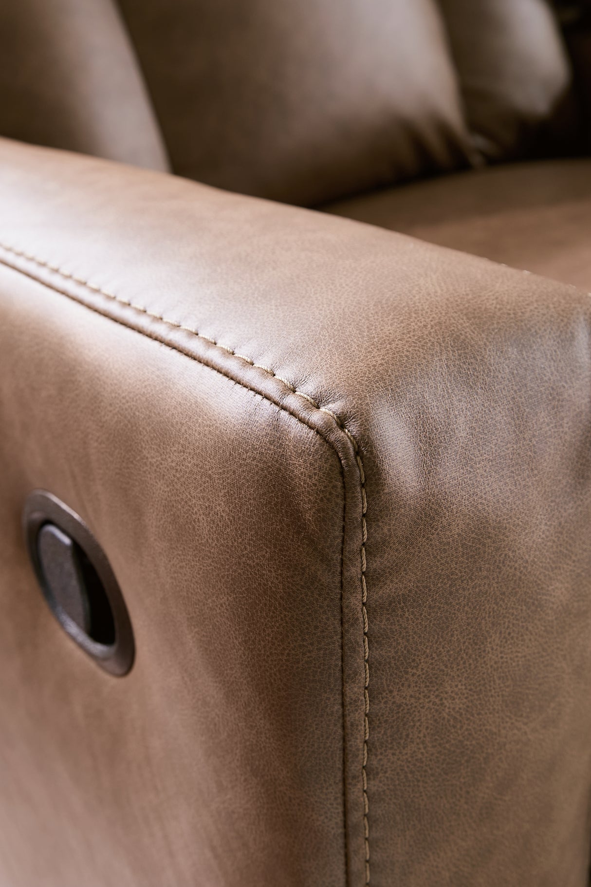 Mackmenville Reclining Sofa and Reclining Loveseat with Console in Caramel from Ashley - Luna Furniture