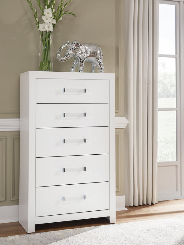 Maeling White Chest of Drawers