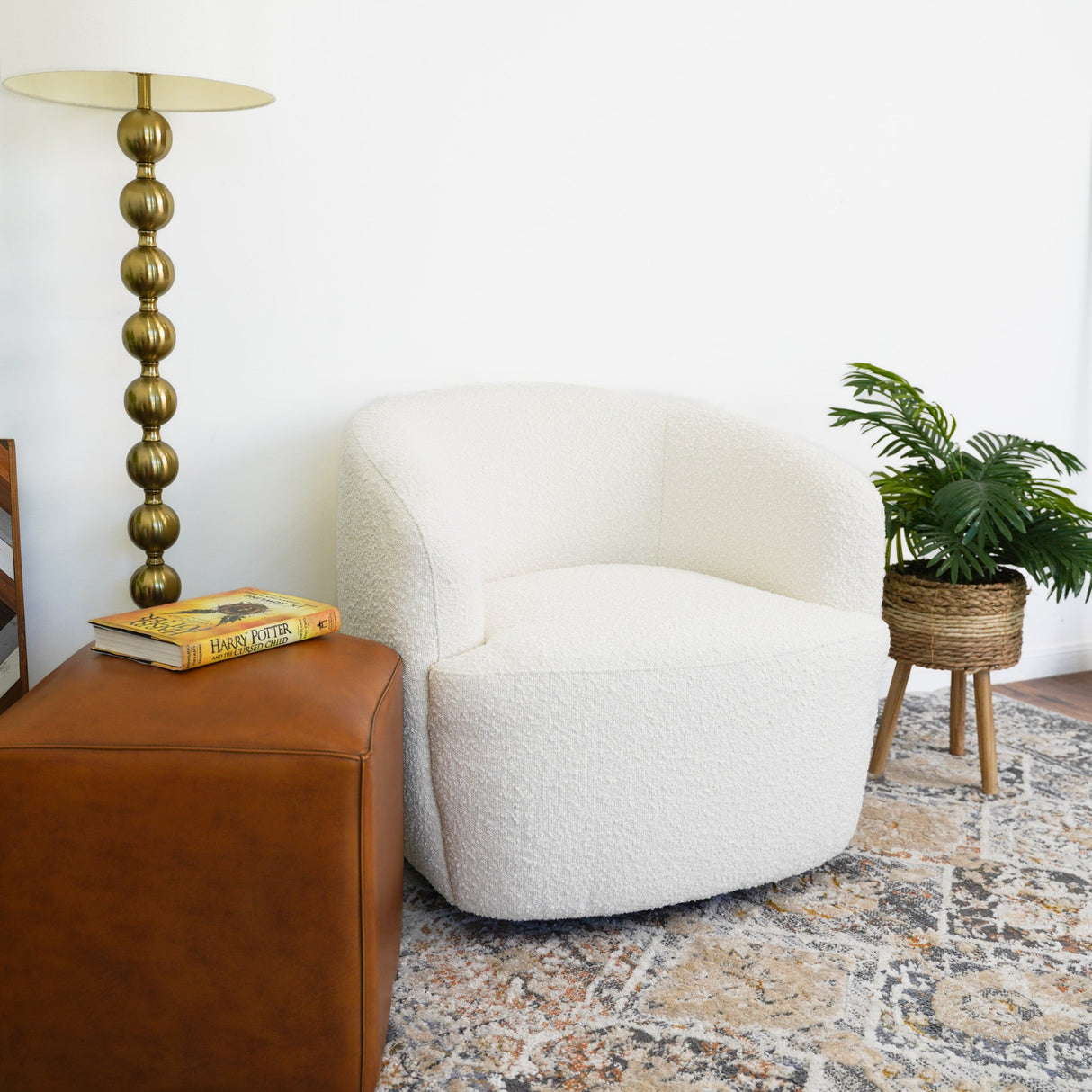 Mina White Boucle Swivel Chair from Midinmod - Luna Furniture