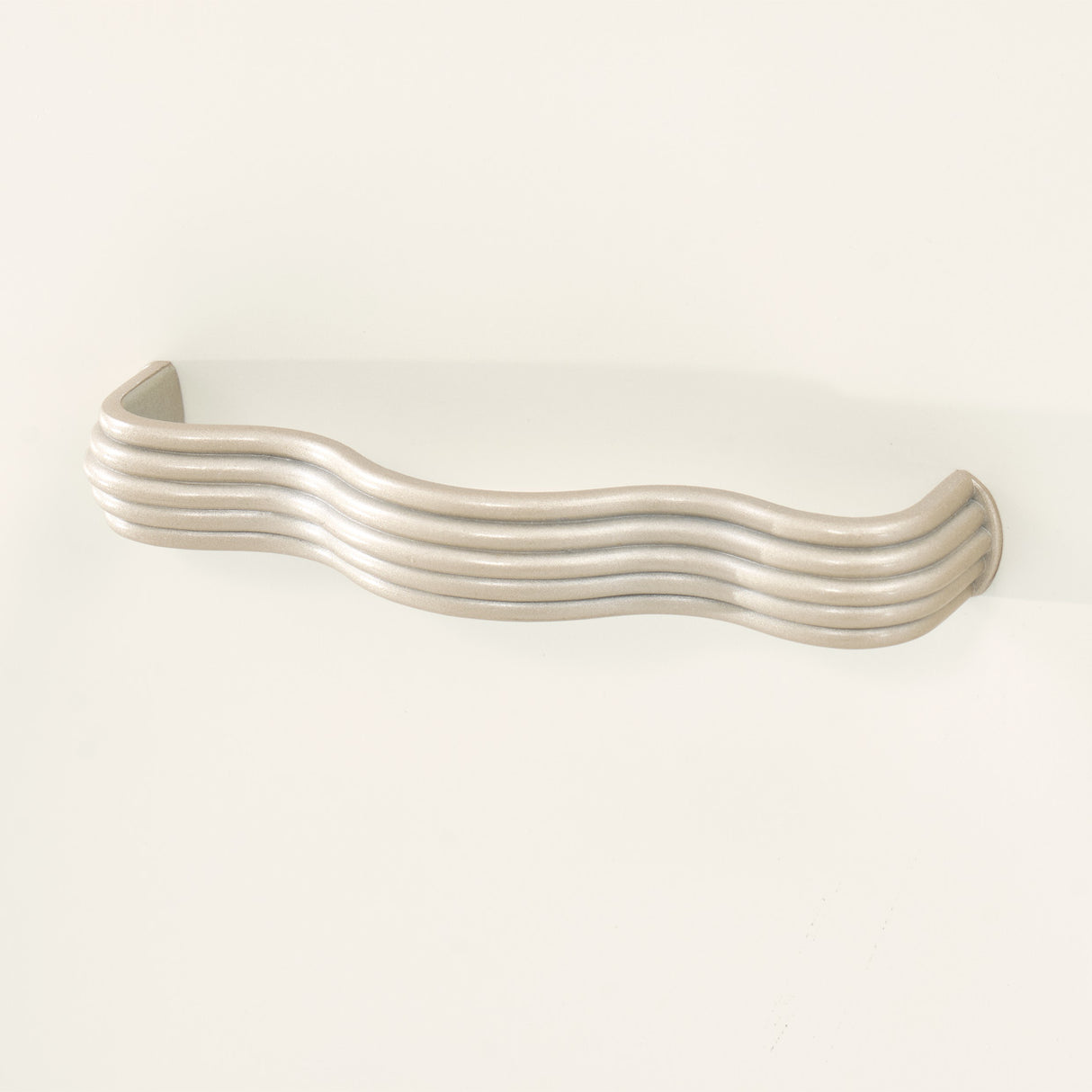 London Place Creamy Pearl Display Cabinet from Michael Amini - Luna Furniture
