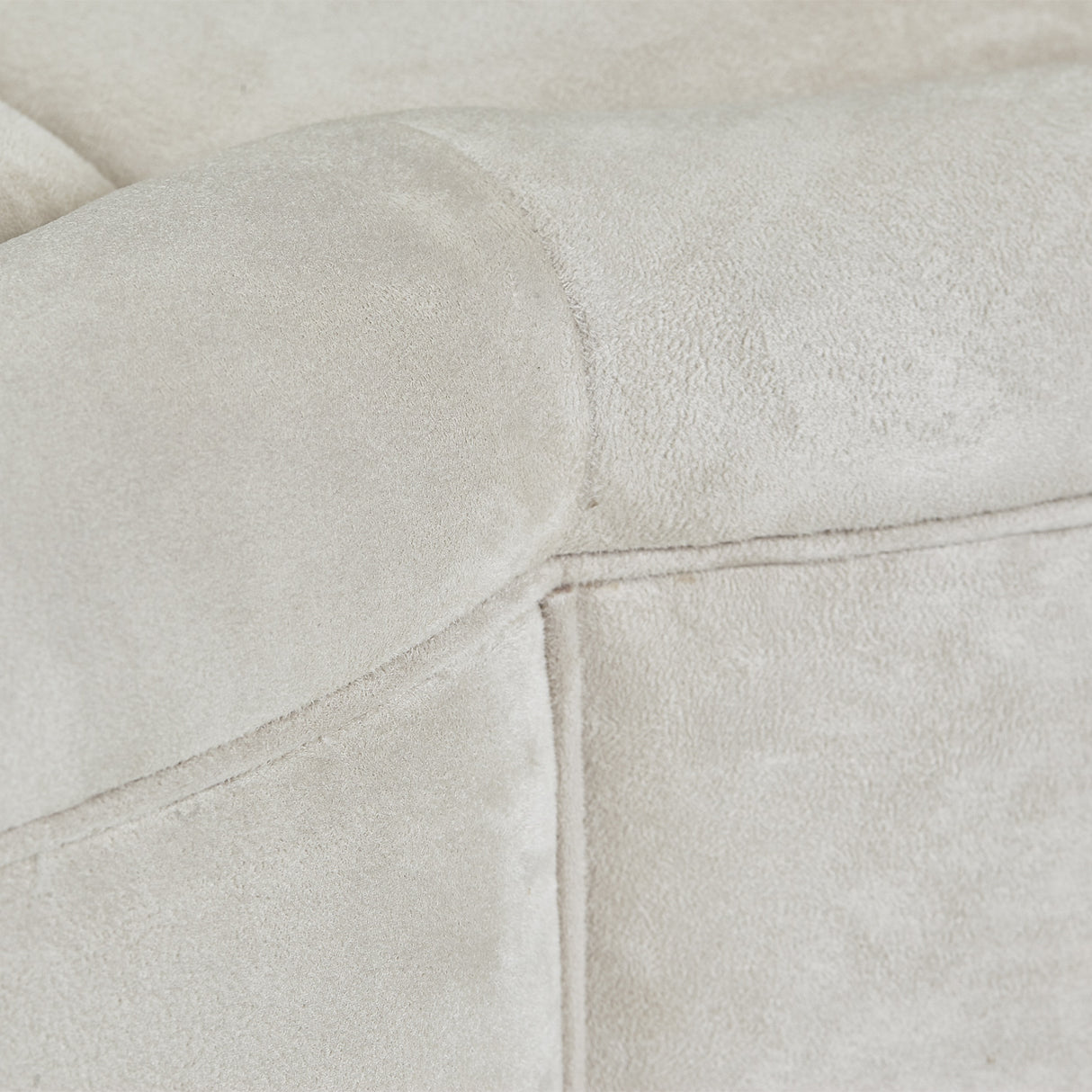 Malibu Crest Chardonnay Cocktail Ottoman from Michael Amini - Luna Furniture