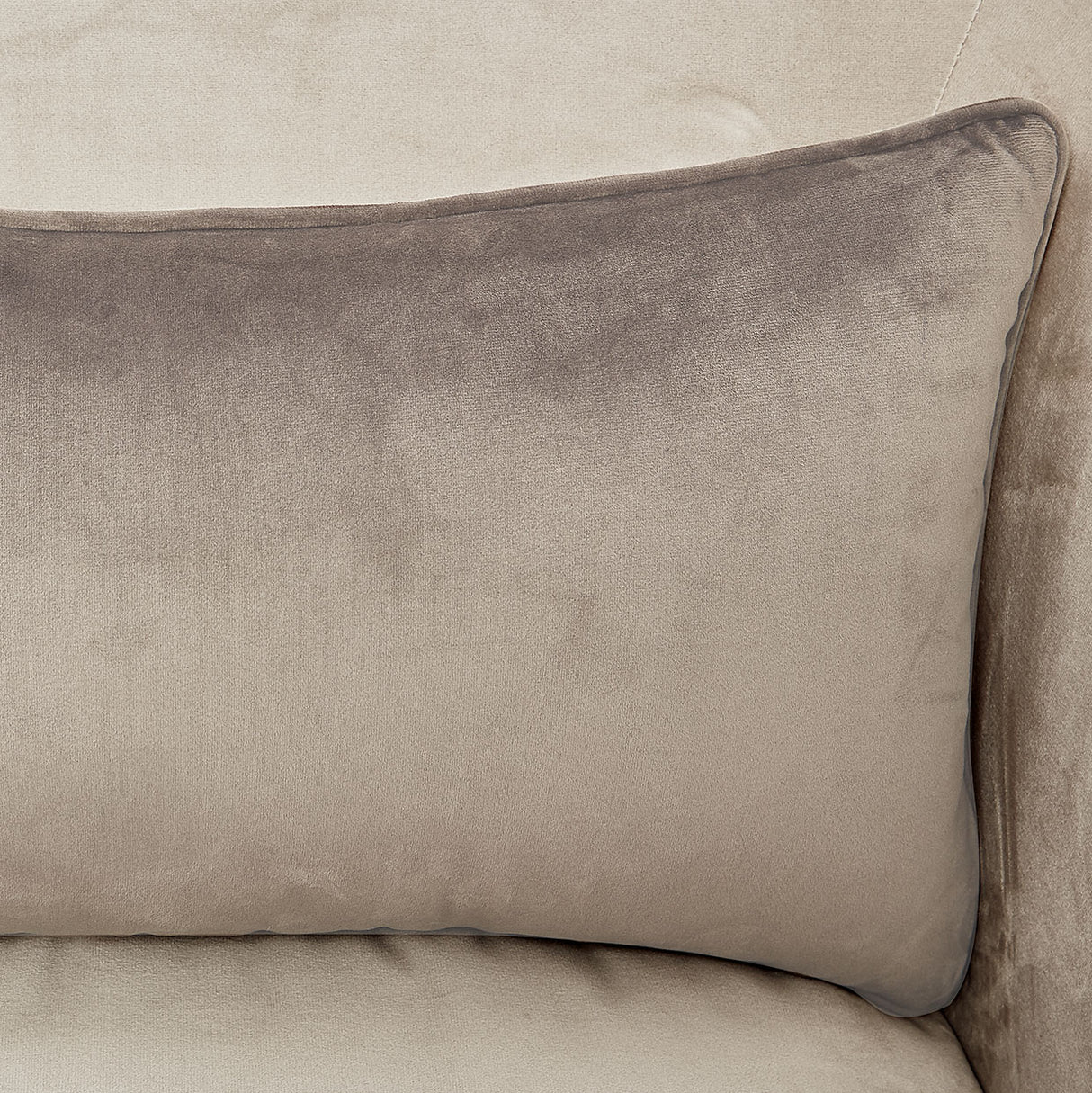 Villa Cherie Hazelnut Matching Accent Chair from Michael Amini - Luna Furniture