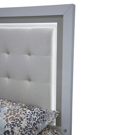 Sky Tower Cloud White Eastern King Bed from Michael Amini - Luna Furniture
