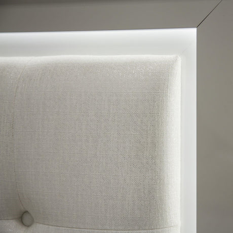 Sky Tower Cloud White Queen Bed from Michael Amini - Luna Furniture