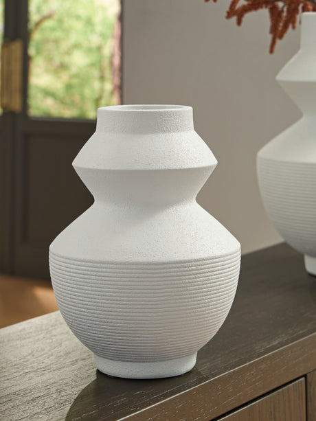 Naveen White Vase from Ashley Furniture - Luna Furniture
