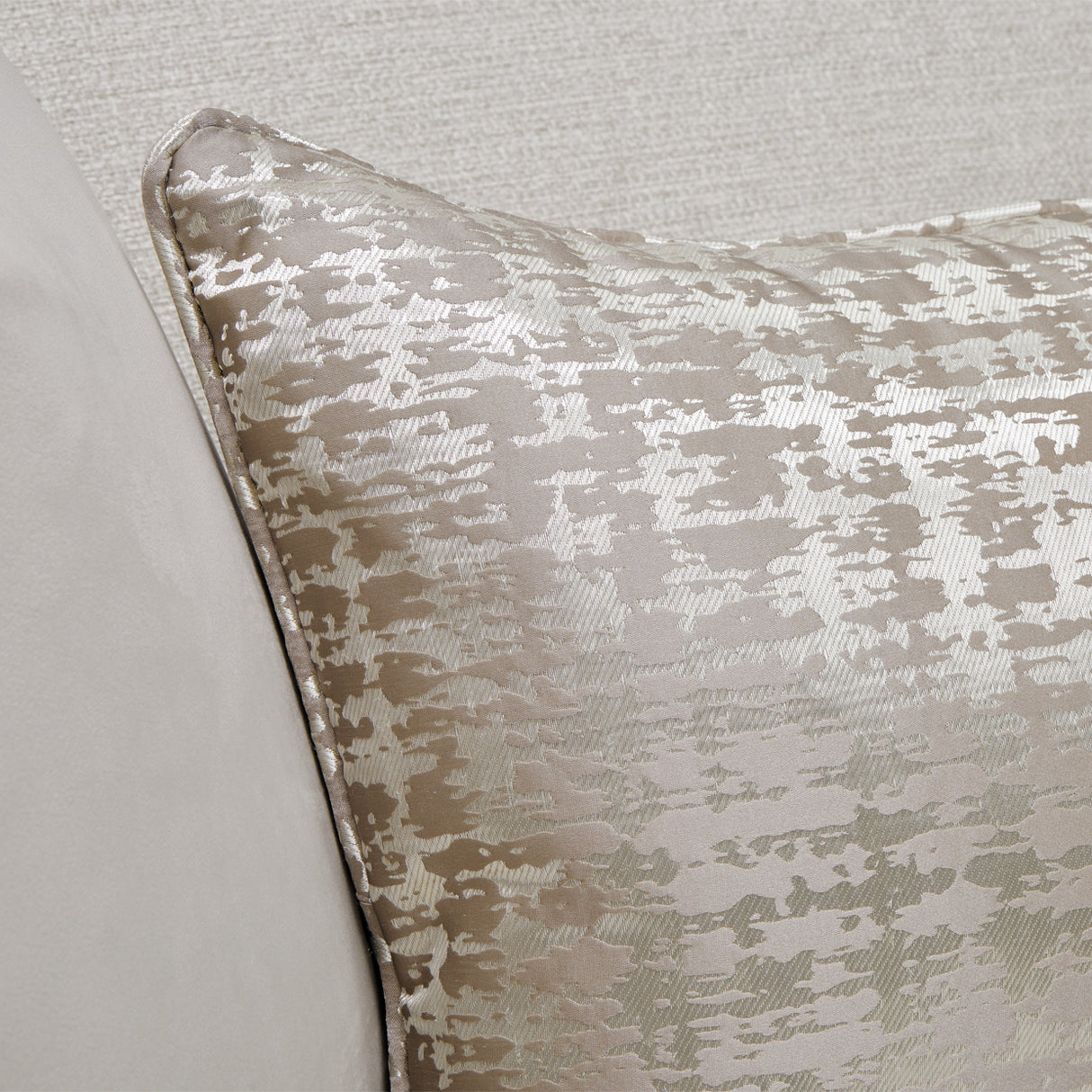 Paris Chic Espresso Parischic Loveseat Cremini Espresso from Michael Amini - Luna Furniture
