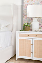 Balboa Standard King Bed in Livesmart Peyton-Pearl, Natural Gray Oak from Essentials For Living - Luna Furniture