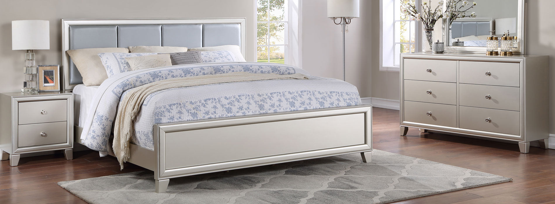 Omni 4-Piece Queen Bedroom Set(Queen Bed, Nightstand, Dresser/Mirror) from Steve Silver - Luna Furniture