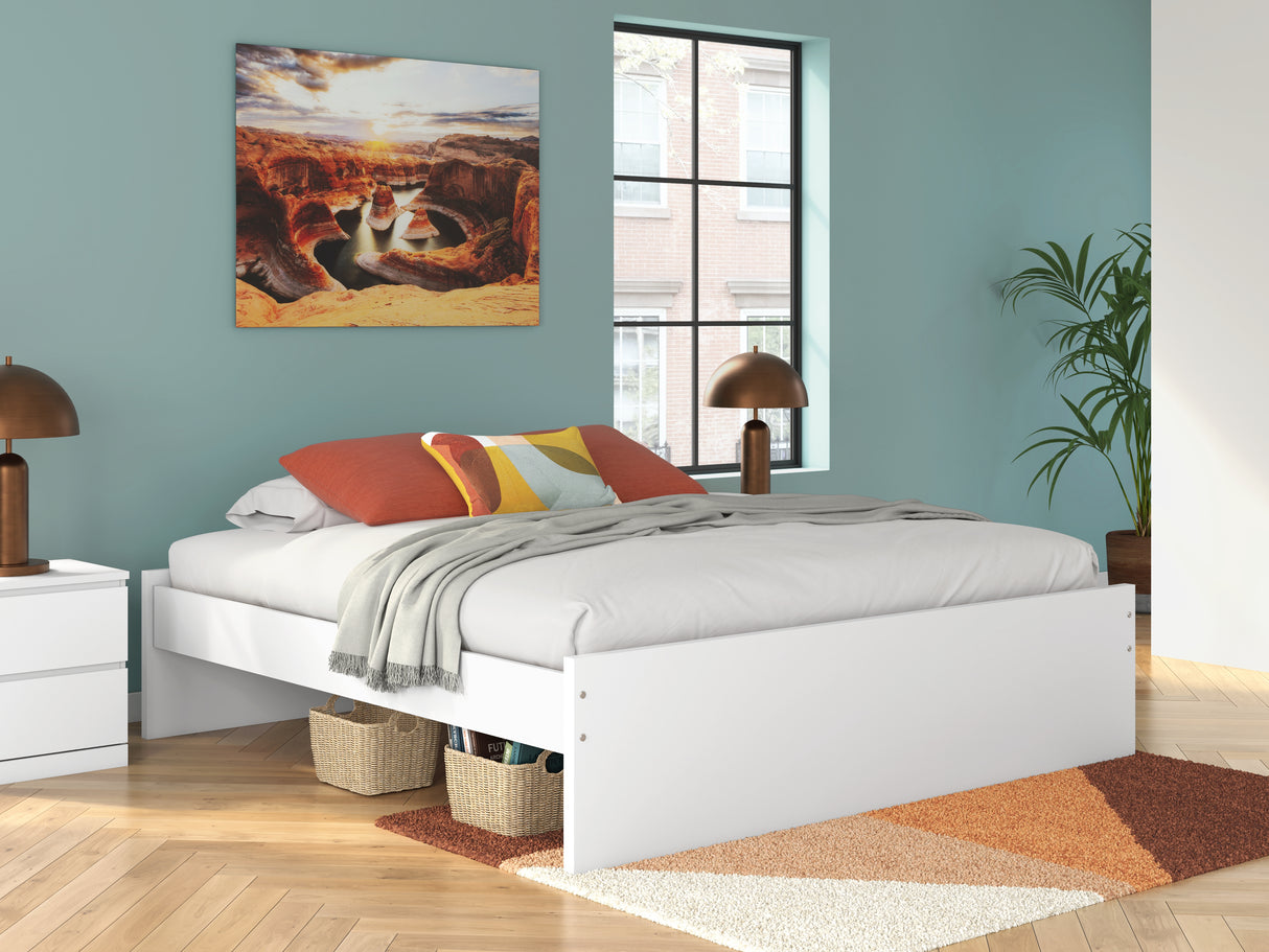 Onita White King Platform Bed from Ashley Furniture - Luna Furniture