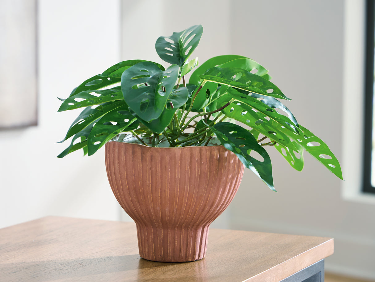 Orban Sienna/White Vase from Ashley - Luna Furniture