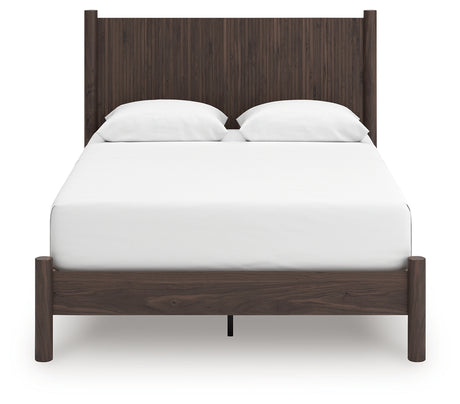Pamytta Brown Queen Panel Platform Bed from Ashley Furniture - Luna Furniture