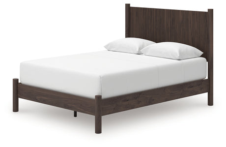 Pamytta Brown Queen Panel Platform Bed from Ashley Furniture - Luna Furniture