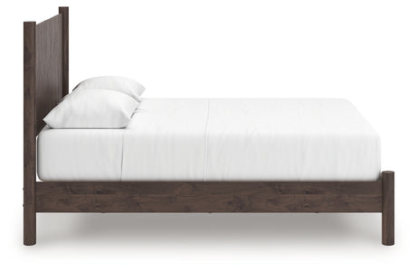 Pamytta Brown Queen Panel Platform Bed from Ashley Furniture - Luna Furniture