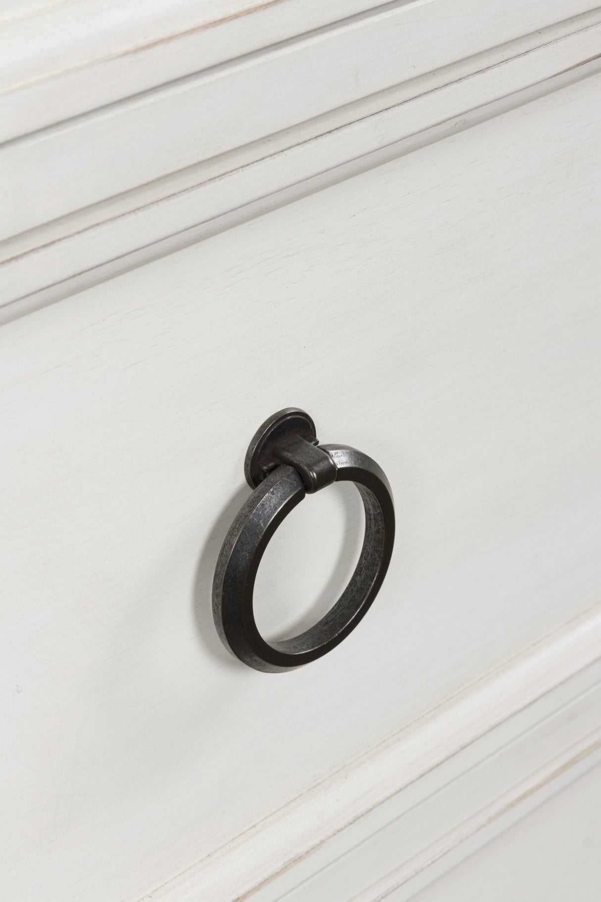 Rowlenstown Antique White Chest of Drawers from Ashley - Luna Furniture