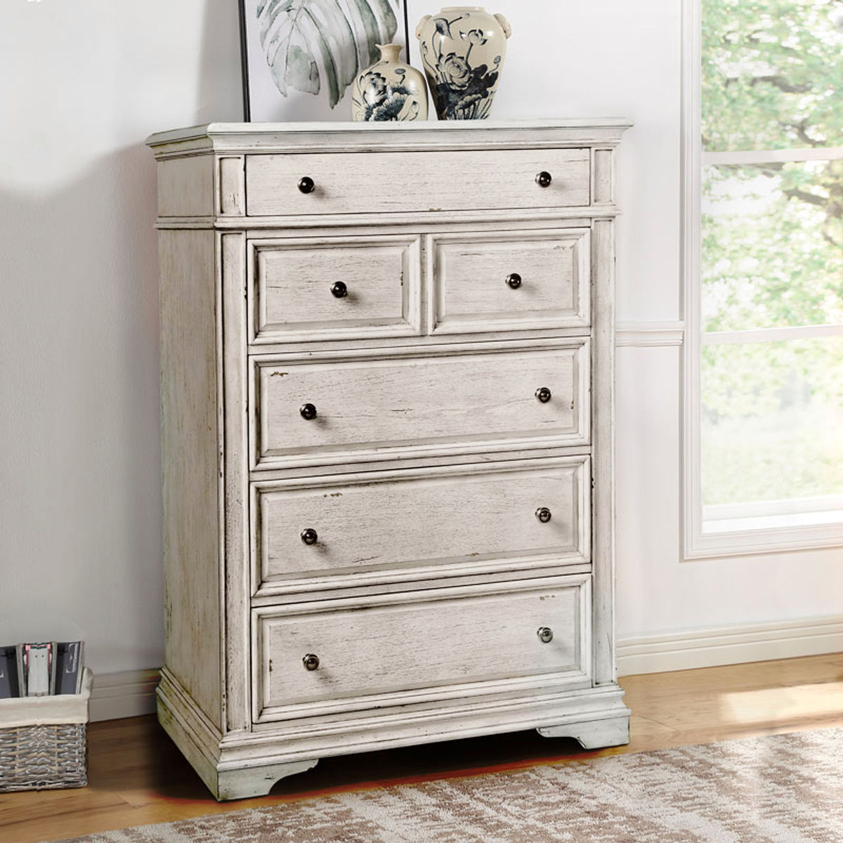 Highland Park Cathedral White Chest from Steve Silver - Luna Furniture